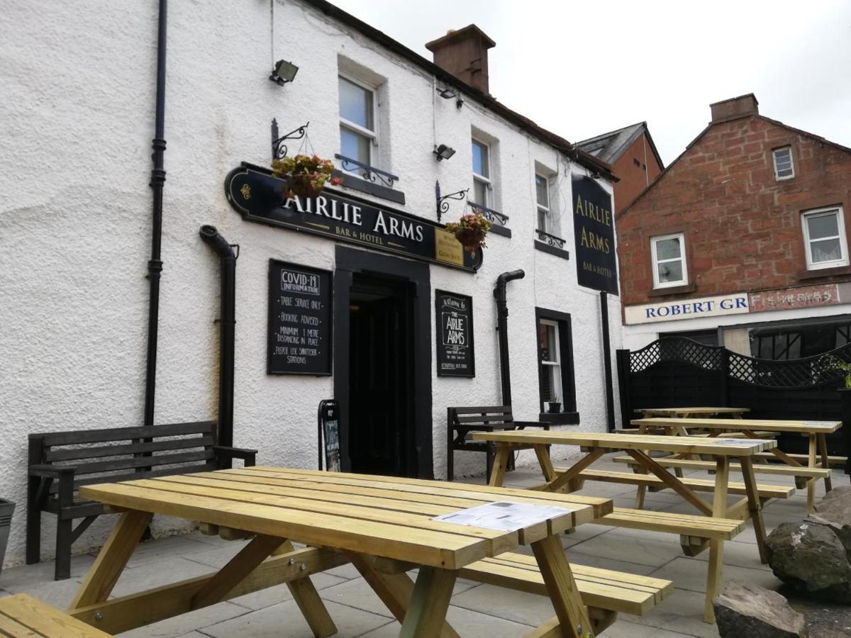 Airlie Arms Hotel Kirriemuir Eksteriør bilde