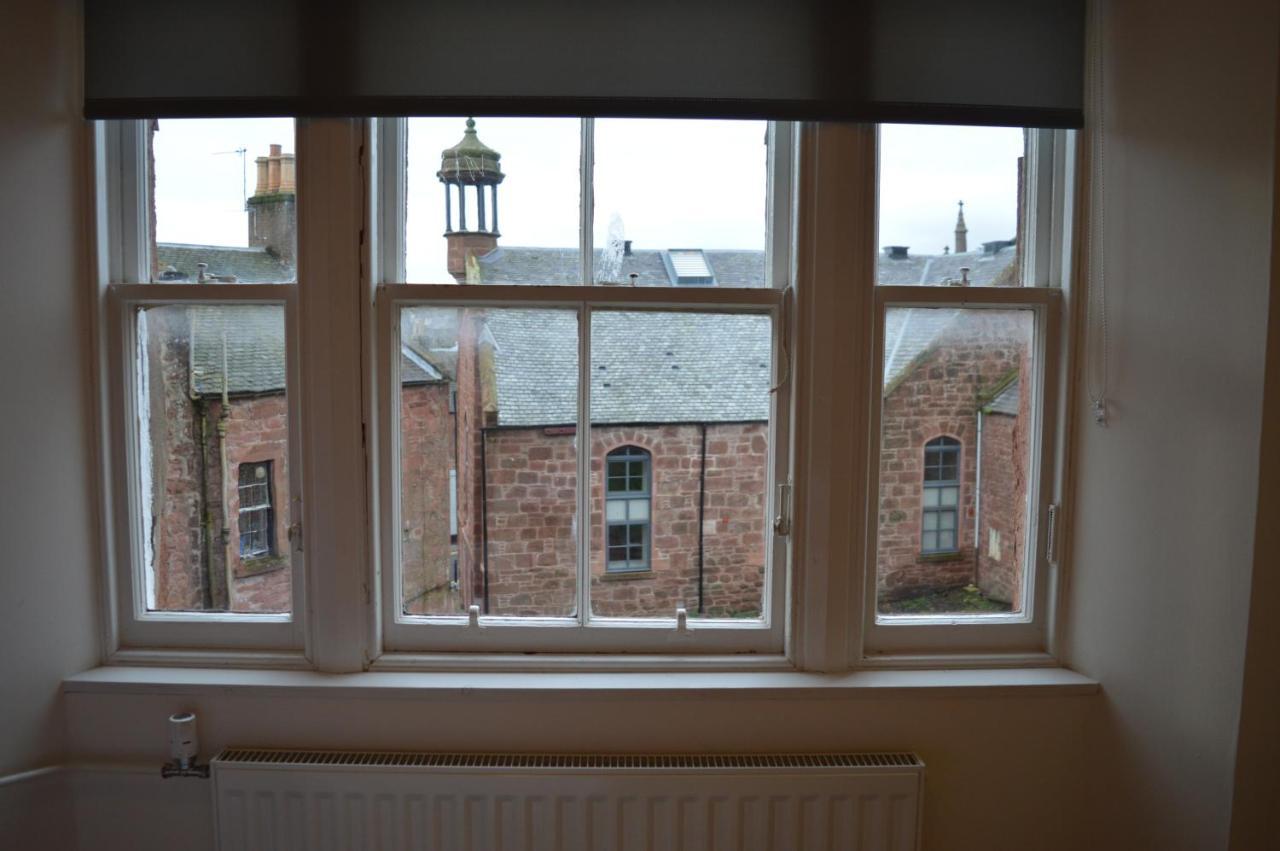 Airlie Arms Hotel Kirriemuir Eksteriør bilde