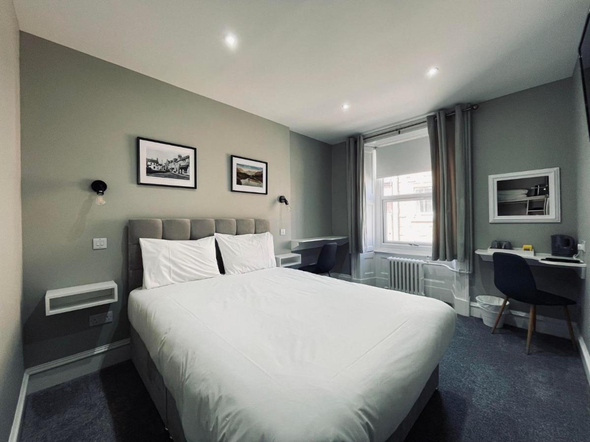 Airlie Arms Hotel Kirriemuir Eksteriør bilde