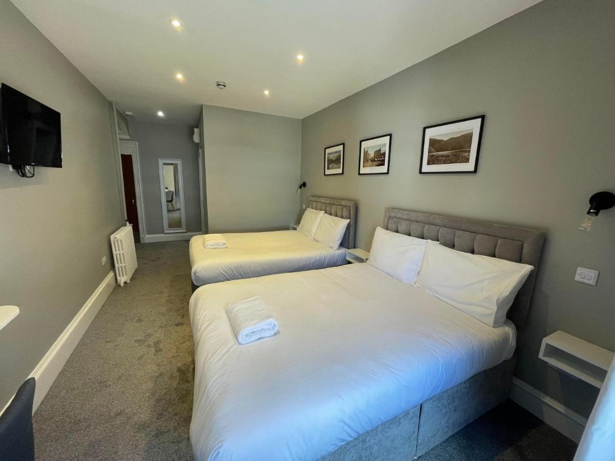 Airlie Arms Hotel Kirriemuir Eksteriør bilde